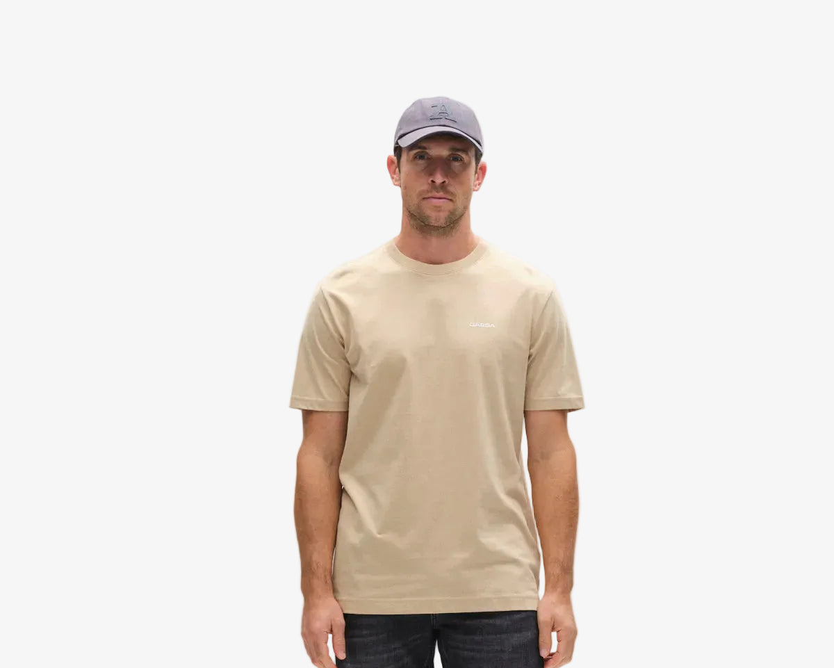 GABdune logo T-shirt, zandbeige met kleine borstprint en korte mouwen