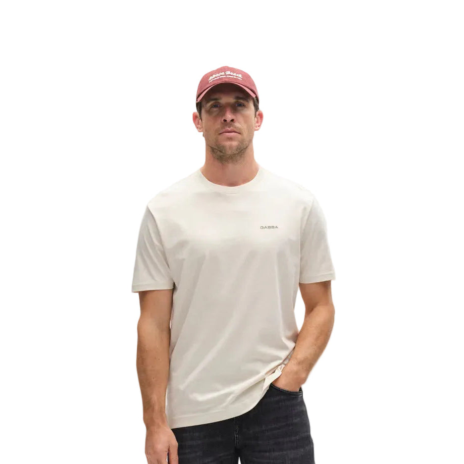 Lichtbeige birch T-shirt met GABdune-logo op borst, ronde hals