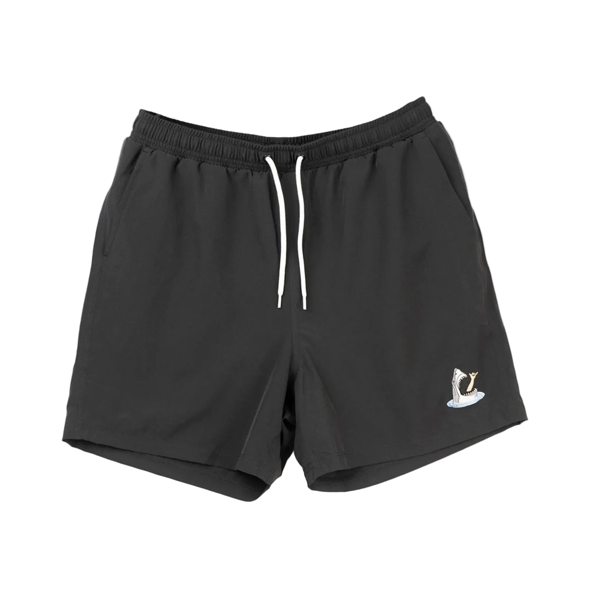 Zwarte zwemshort met elastische tailleband, witte trekkoorden en haaienlogo op been