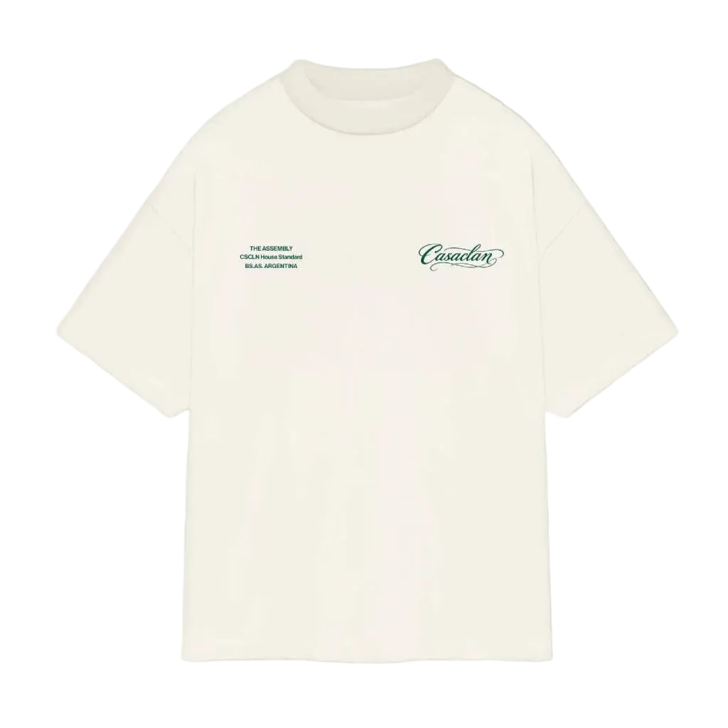 Lichtbeige T-shirt met ronde hals en kleine borstprint links