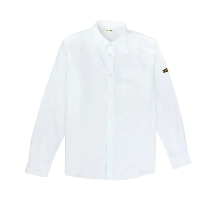 Wit oxford overhemd met knoopsluiting, borstzak en badge op mouw