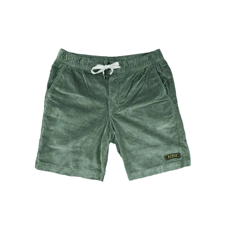 Groene shorts met elastische taille, trekkoord en badge op de voorzijde