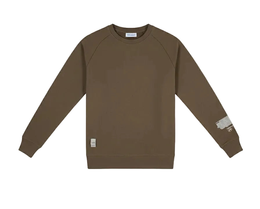 Khaki sweatshirt met lange mouwen en ronde hals, kleine label op mouwzoom LAB10MENSWEAR.NL