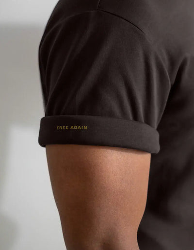 Club 24 Freedom Fit T-Shirt - Club Chocolate - lab10menswear.nl