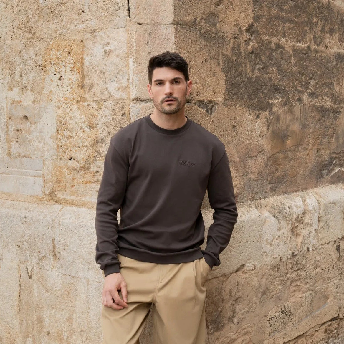 Club 24 Essential Longsleeve - Club chocolate - lab10menswear.nl