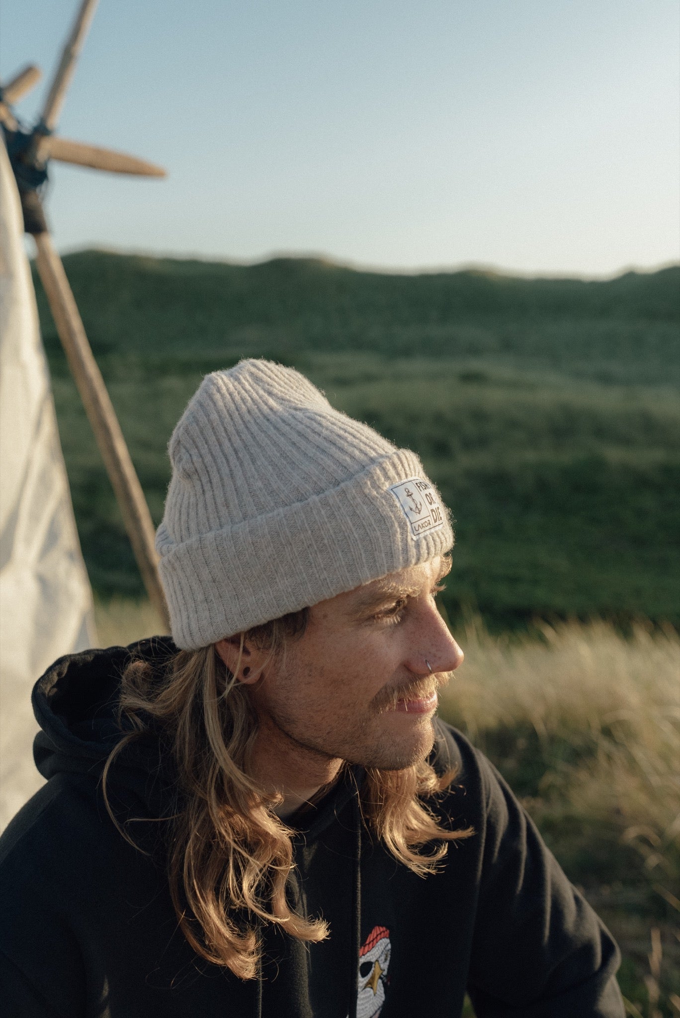 Fish or Die Beanie - Sand - Lakor | LAB10STREETWEAR
