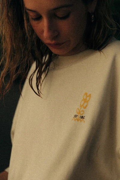 Power Flower Tee - Dirty White - Surf.inc | LAB10STREETWEAR